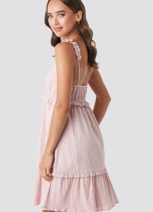 Женское мини-платье с оборками na-kd frilled mini dress rose pink 36 eu2 фото