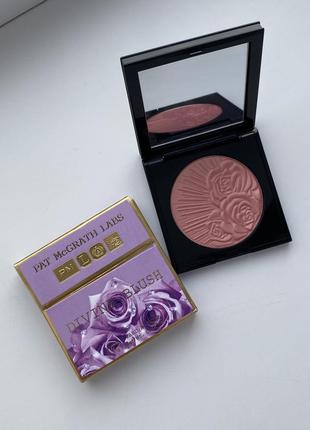 Румяна pat mcgrath skin fetish: divine blush в оттенке nymphette