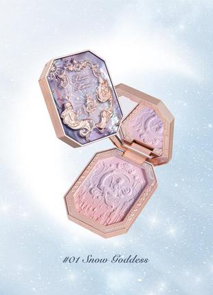 Ювелірні рум'яна moonlight mermaid flower knowns 01 відтінок