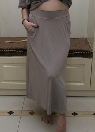 Довга трикотажна спідниця