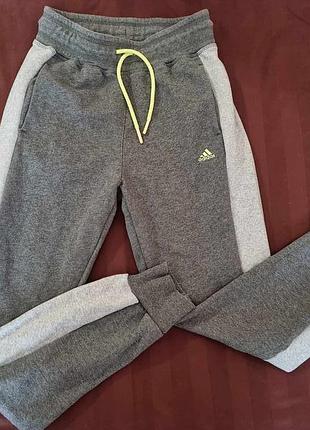 Спортивные штаны на мальчика 11-12р.