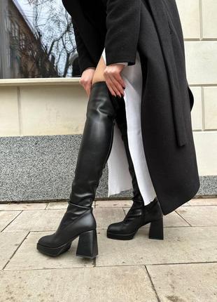 Натуральные кожаные женские ботфорты на высоком широком устойчивом каблуку в черном цвете эврозима10 фото