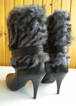 Стильные шикарные зимние черные сапоги на каблуке с мехом , 39размер3 фото