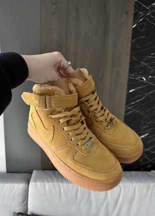 Крутые женские зимние кроссовки nike air force brown high fur рыжие на меху6 фото