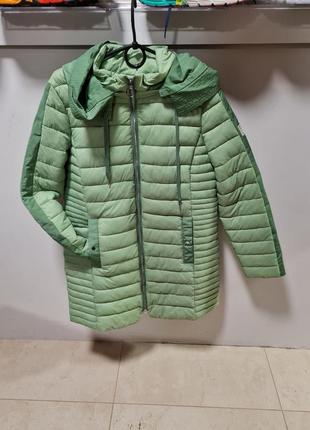 Довга стьобана куртка плащ демисезон  street one