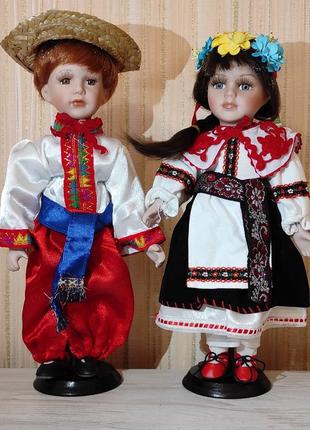 Кукла фарфоровая (порцелиновая) в национальном наряде 30-35 см.