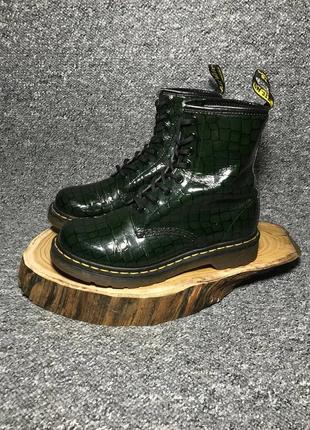 Dr martens 1460 croc green patent