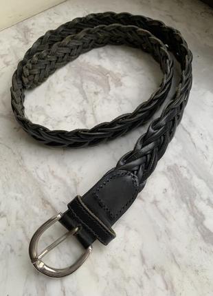 Кожаный черный плетеный ремень