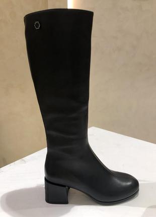 Сапоги демисезонные женские черные кожаные на каблуках 70885-f7-h002 brokolli 2416