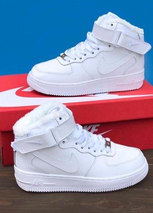 Зимние кроссовки nike