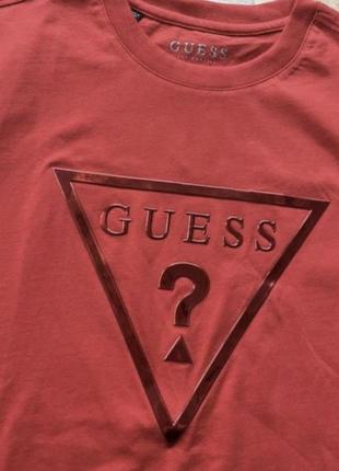 Новая красная футболка guess2 фото