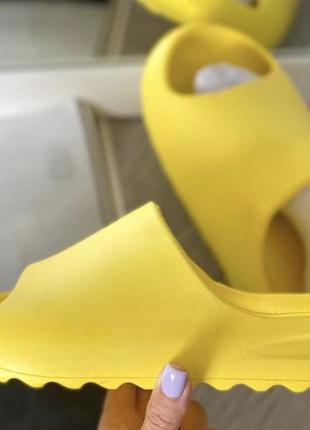 Шлепанцы женские  adidas yeezy slide yellow