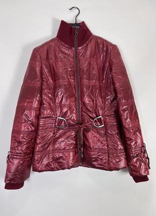 Красная куртка s mox s