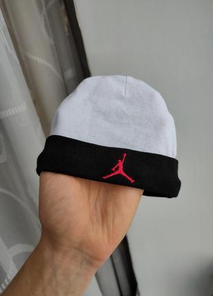 Шапочка jordan дитяча шапочка nike air jordan для новонароджених4 фото