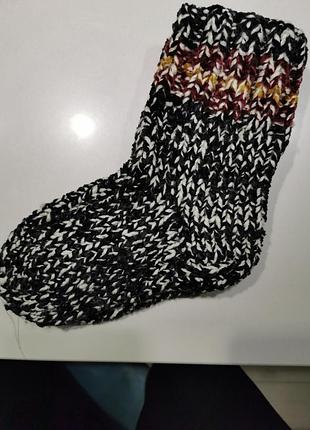 Теплые вязанные носки ручной работы