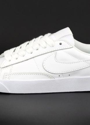 Женские кроссовки  nike blazer 77 low ‘77’ vintage white