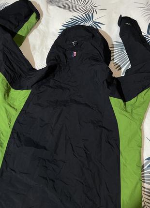 Berghaus aq2 ветровка на мембране