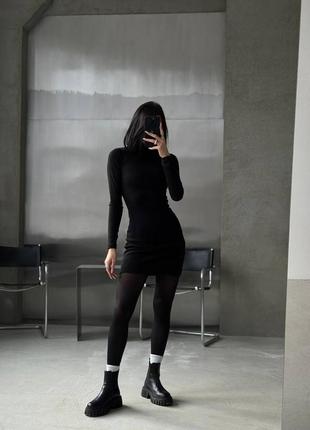 Сукня міні в рубчик під горло плаття сіра чорна утепленна трикотажна по фігурі базова зимова тепла трендова стильна2 фото