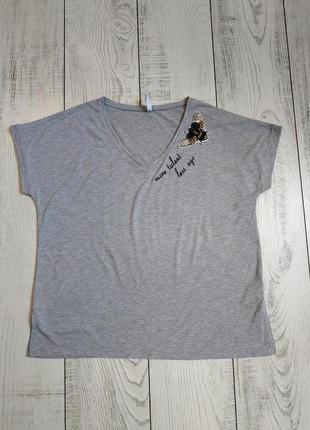 Сіра футболка з бджолою розмір s-m