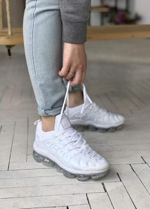 Кросівки nike vapormax plus1 фото