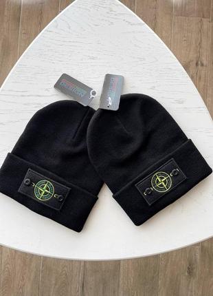 Шапка с лого stone island