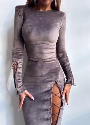 Оксамитова сукня міді зі шнурівкою3 фото