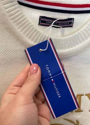 Шикарный женский свитер tommy hilfiger white молочный3 фото