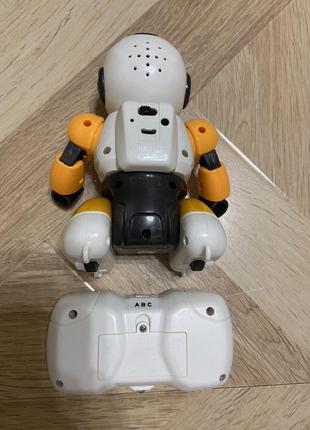 Интерактивный робот футболист2 фото