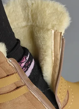 Зимові чоботи на хутрі