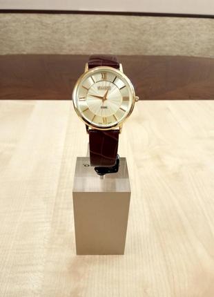 Невероятно стильные мужские часы известного итальянского бренда.оригинал.3 фото
