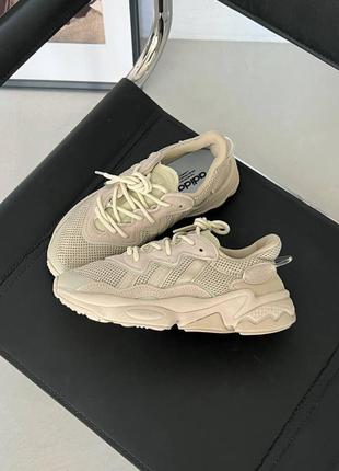 Шикарные женские кроссовки adidas ozweego beige бежевые