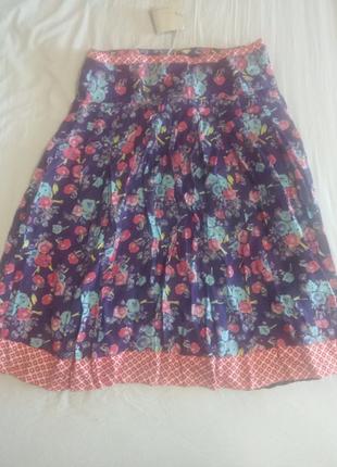 Яркая летняя юбка-миди с цветочным принтом в этно стиле4 фото