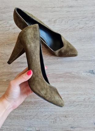 Туфлі замшеві хакі minelli