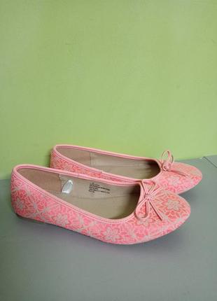 Макасины, балетки,туфли 34-35р.