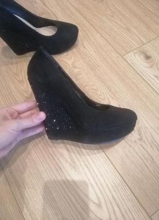 Женские туфли на платформе
