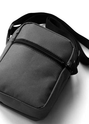Мужская сумка мессенджер the north face grey серая спортивная барсетка  тканевая сумка через плечо2 фото