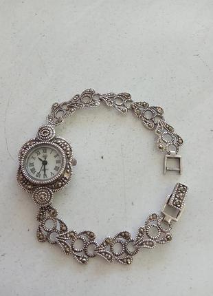 Серебряные часы 925 пробы.
