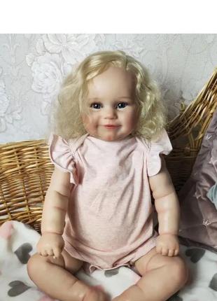 Гарна реалістична лялька реборн (reborn) дівчинка 50 см з довгим волоссям, схожа на живу дитину, пупс з м'яким тілом1 фото