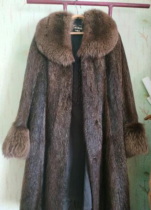 Шуба натуральная,нутрия