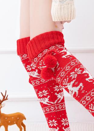 Носки высокие новогодние красные 1497 с бубонами чулки с оленями на фотосессию гольфы с манжетом3 фото