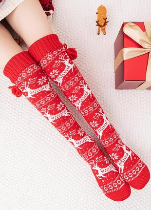 Носки высокие новогодние красные 1497 с бубонами чулки с оленями на фотосессию гольфы с манжетом6 фото