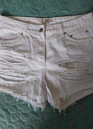 Шорти