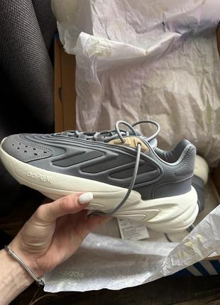 Кроссовки adidas ozelia