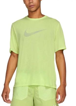Nike running big swoosh футболка з нових колекцій dri fit