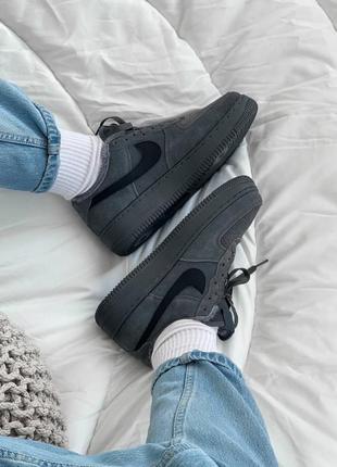 Зимние кроссовки nike air force 1 low fur grey premium тёмно-серые на меху 36-45 р4 фото