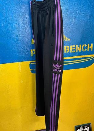 Спортивные штаны adidas original3 фото