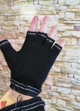 Вовняні трикотажні рукавички без пальчиків з декоративним шнурівкою, прикрашений8 фото