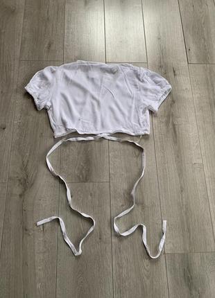 Белая блуза укороченная на завязках размер s m новая вискоза5 фото