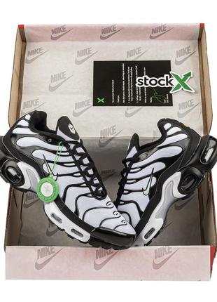 Nike air max plus tn white black