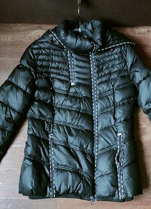 Женская утепленная куртка на весну/осень